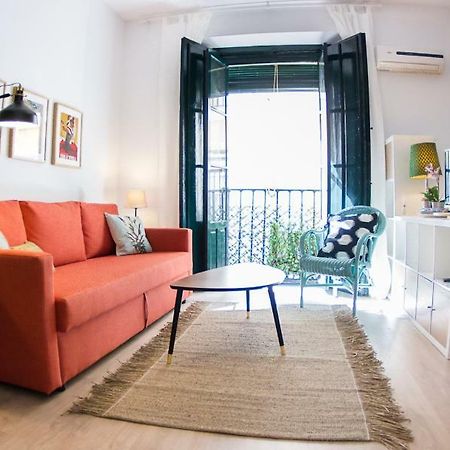 סביליה Monkeys Apartments San Isidoro מראה חיצוני תמונה