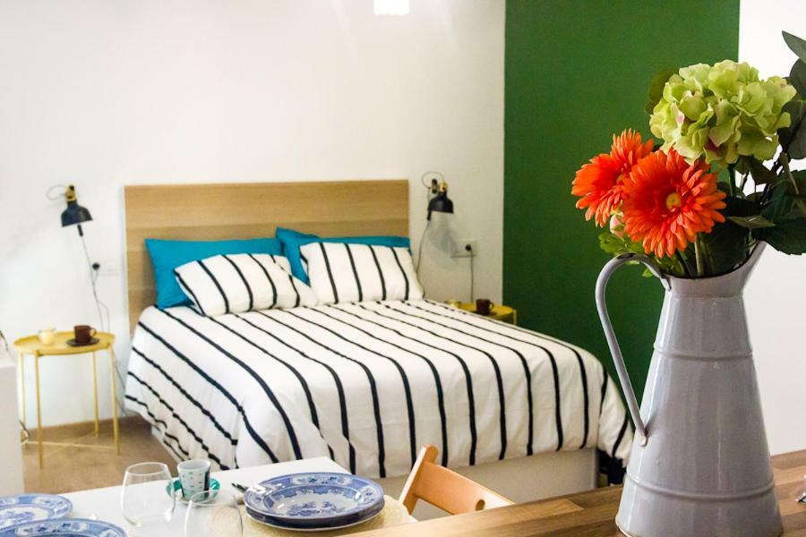 סביליה Monkeys Apartments San Isidoro מראה חיצוני תמונה