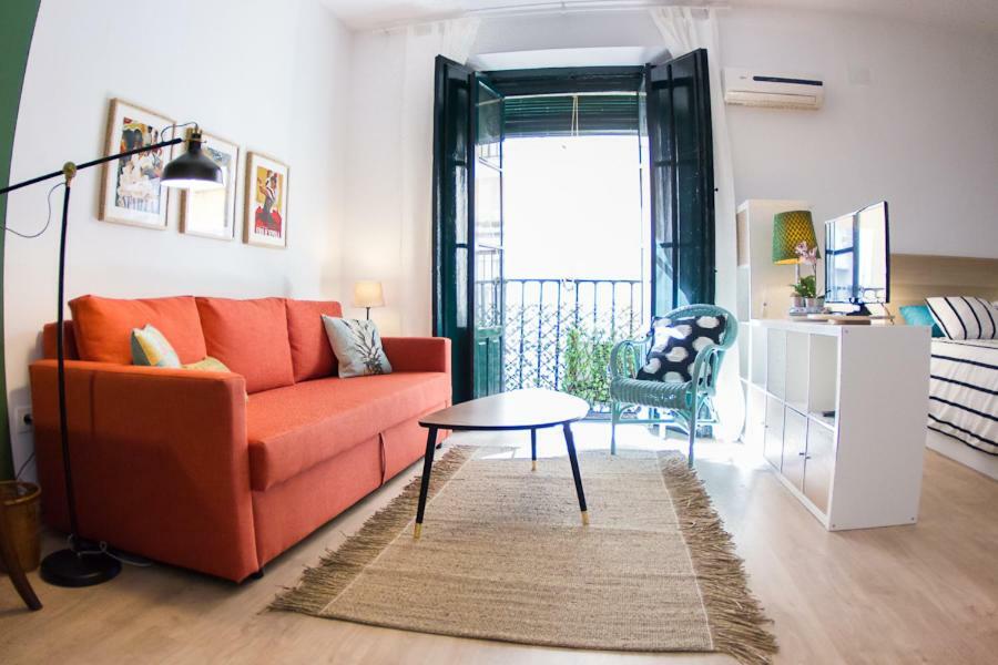 סביליה Monkeys Apartments San Isidoro מראה חיצוני תמונה