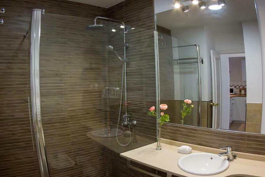 סביליה Monkeys Apartments San Isidoro מראה חיצוני תמונה